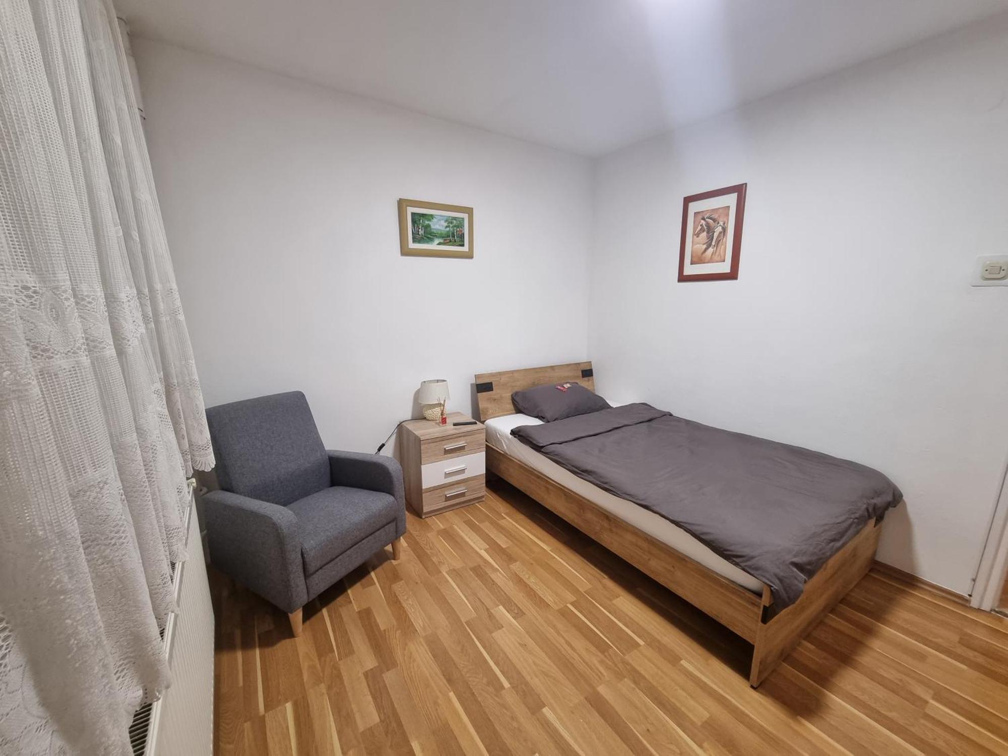 Studio Apartman Luna Karlovac Zewnętrze zdjęcie